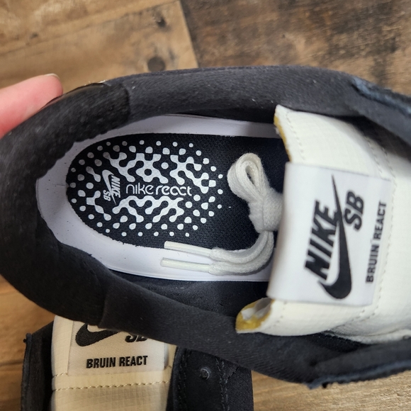 New Nike SB Bruin React Black, White & Gum Skate Shoes - Picture 11 of 12